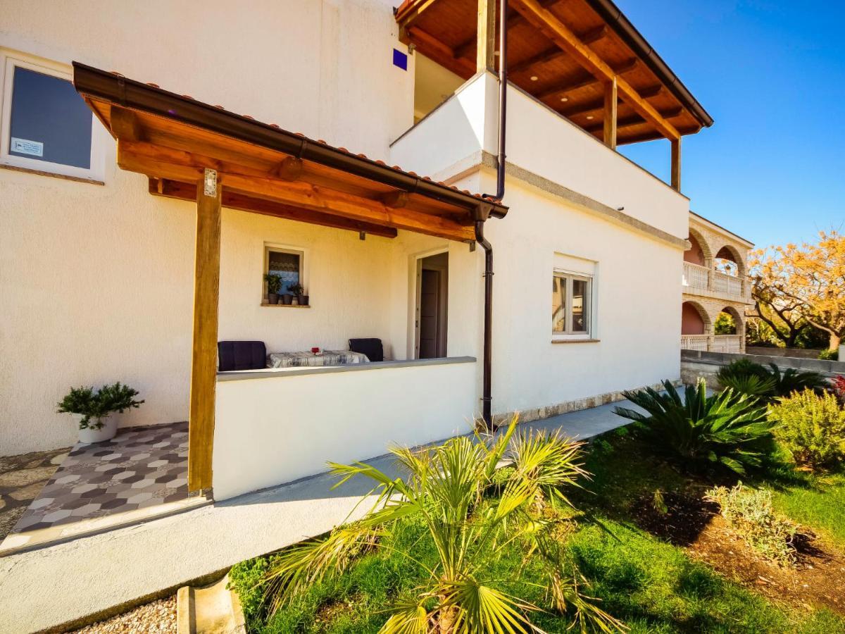 Matanovi Dvori-1 By Interhome Apartment Vir